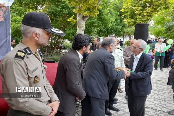 مراسم گرامیداشت ولادت با سعادت هشتمین اختر تابناک آسمان در میدان آیت الله سعیدی منطقه ۱۴