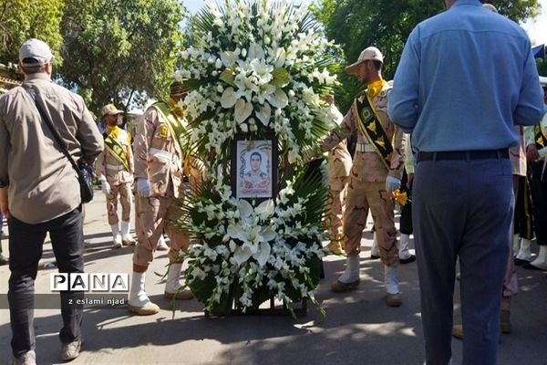 تشیع پیکر سرباز وطن از جنس آسمان در شهرستان بجنورد