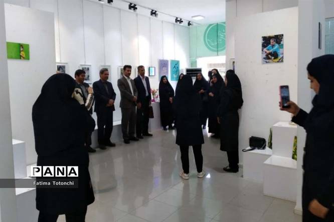 برپایی نمایشگاه عکس در ادارهکل آموزش و پرورش استان فارس