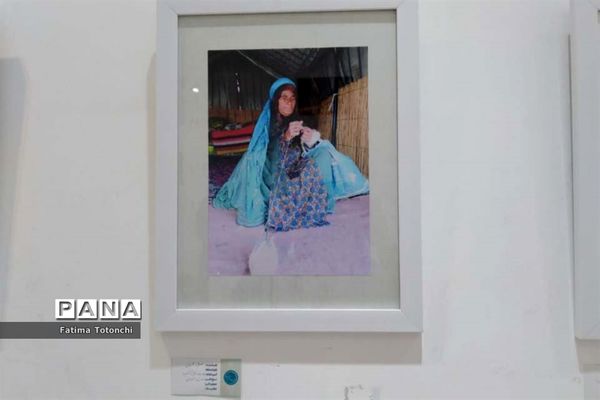 برپایی نمایشگاه عکس در اداره‌کل آموزش و پرورش استان فارس