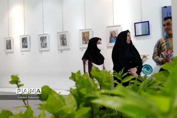 برپایی نمایشگاه عکس در اداره‌کل آموزش و پرورش استان فارس
