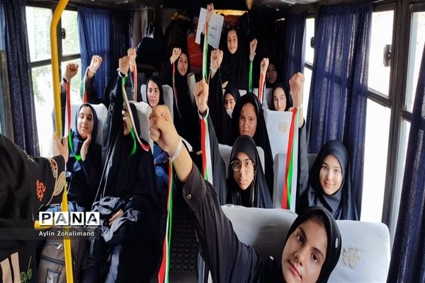 اعزام دانش‌آموزان دختر رباط‌کریم به اردوی یاورمربیان