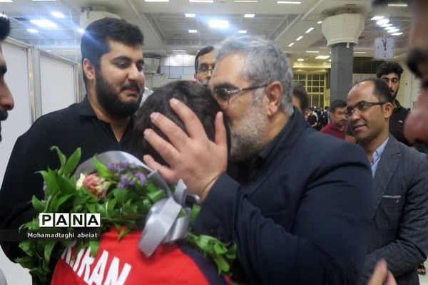 استقبال از قهرمانان خوزستانی مسابقات کشتی فرنگی نوجوانان جهان