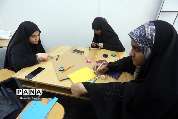 بوت کمپ خانه خلاق آینده سازان