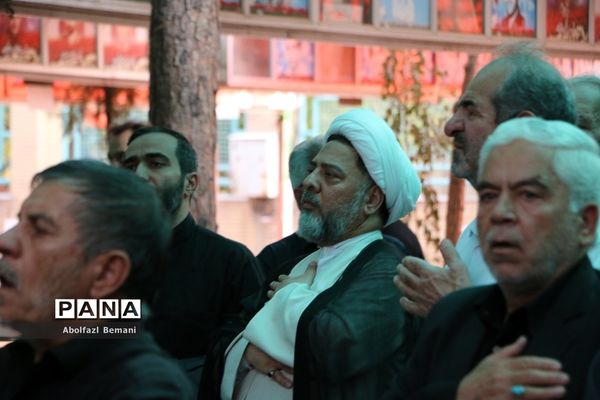 مراسم تشییع خیّر مدرسه‌ساز «سید‌محمود برقعی»