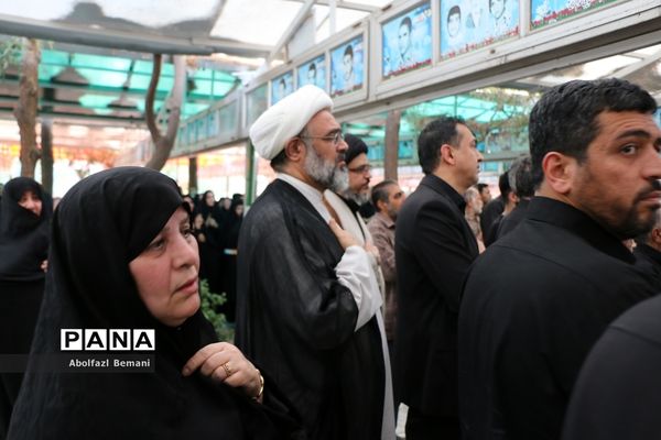 مراسم تشییع خیّر مدرسه‌ساز «سید‌محمود برقعی»