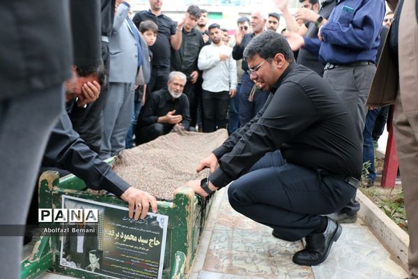 مراسم تشییع خیّر مدرسه‌ساز «سید‌محمود برقعی»