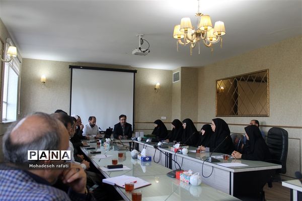 جلسه طرح نفس (نجات فرزندان از سقط) با حضور مدیریت آموزش و پرورش ناحیه ۵