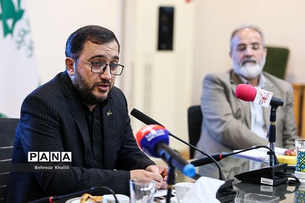 آیین تجلیل از خبرنگاران و اصحاب رسانه توسط وزیرآموزش و پرورش
