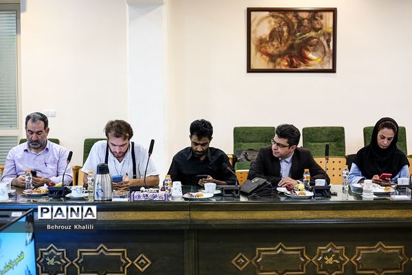 آیین تجلیل از خبرنگاران و اصحاب رسانه توسط وزیرآموزش و پرورش