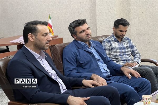 حضور مدیرکل فرهنگ و ارشاد استان گلستان در خبرگزاری پانا به مناسبت روز خبرنگار