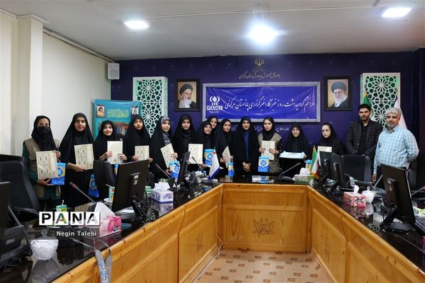 آیین تجلیل از خبرنگاران برگزیده خبرگزاری پانا استان مرکزی