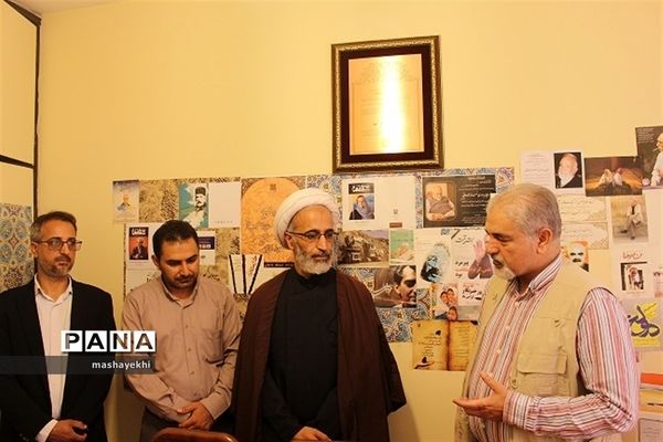 بازدید از هفته‌نامه استقامت و روزنامه واقعه به مناسبت روز خبرنگار