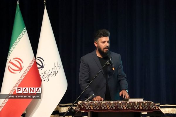 نشست خبری معاون امور مطبوعاتی و اطلاع رسانی وزارت فرهنگ و ارشاد اسلامی با خبرنگاران تبریزی