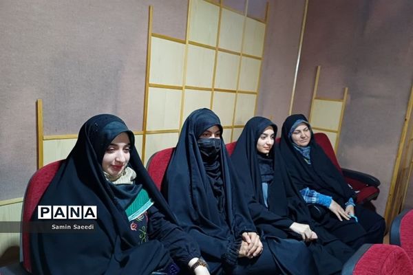 دوره آموزش معارف و اندیشه اسلامی بسیجیان در فرهنگسرای طاووسیه شیراز
