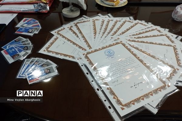 تقدیر و تجلیل از دانش‌آموز خبرنگاران پانا شهرستان پیشوا