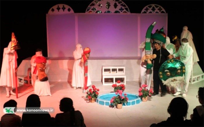 اجرای نمایش «اولین بازی» در مرکز تئاتر کانون تمدید شد