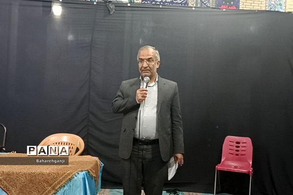 دوشنبه های مسجد محوری در مسجد فاطمه الزهرا شیراز با حضور دانش‌آموزان