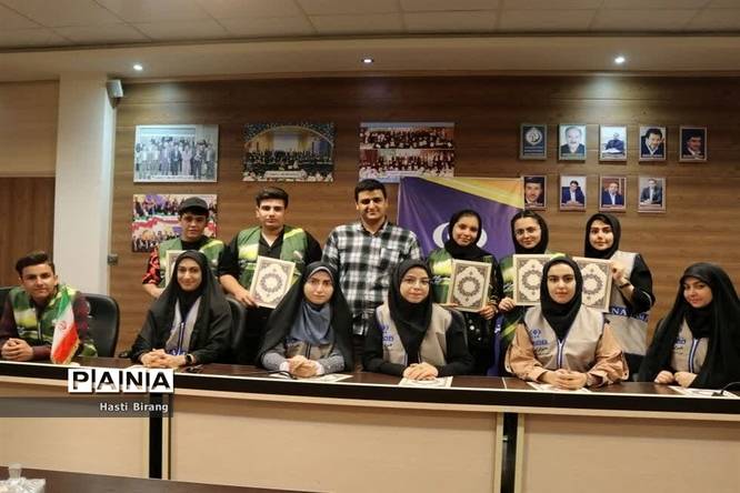 آیین تجلیل از دانشآموز خبرنگاران پانا ناحیه یک بهارستان