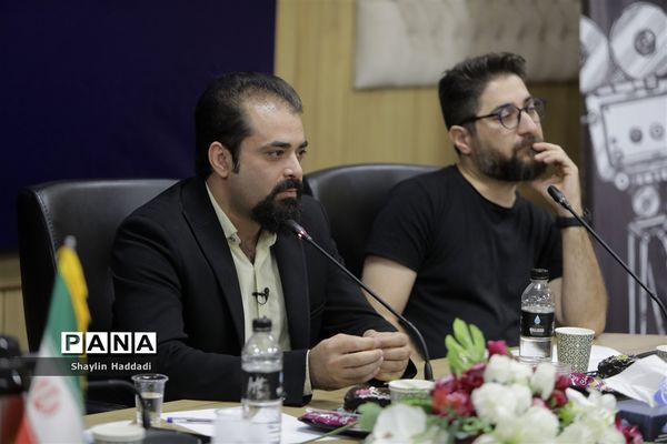 نشست خبری سرزمین هنری رسانه‌ای سورنا
