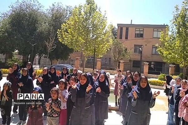 حضور پرشور دانش‌آموزان در اردوی مثبت هشتادیا در کانون شهید حاج قاسم  سلیمانی رودهن