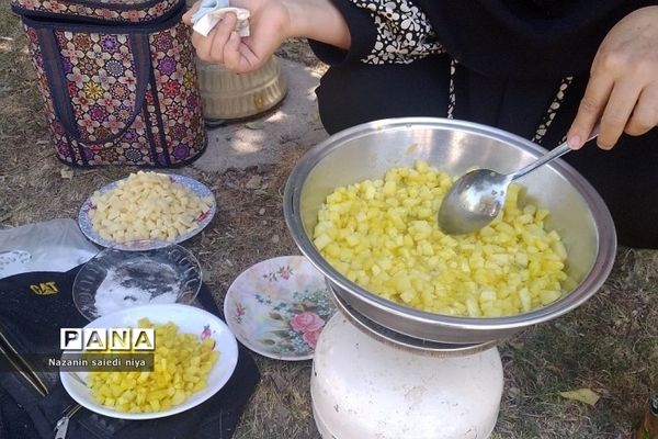 حضور پرشور دانش‌آموزان در اردوی مثبت هشتادیا در کانون شهید حاج قاسم  سلیمانی رودهن