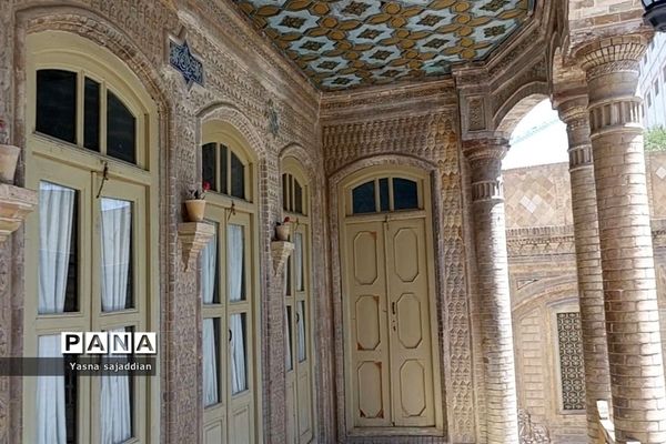 عمارت داروغه تلفیق هنر روسی و ایرانی