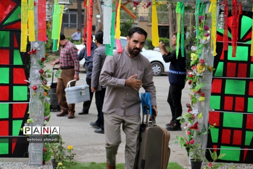 آیین استقبال چهل و یکمین دوره مسابقات قرآن، عترت و نماز دانش‌آموزان در کرمانشاه