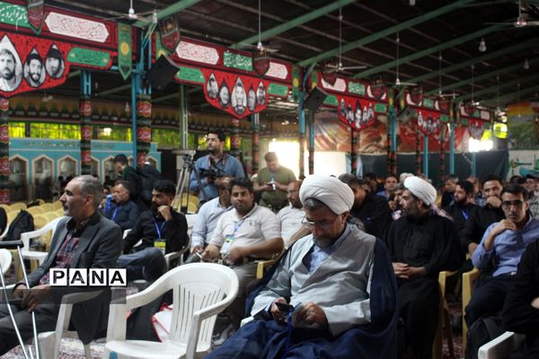 اعزام کاروان رهسپاران عصر ظهور از محلات کم‌برخوردار و روسای مراکز نیکوکاری به پیاده‌روی اربعین