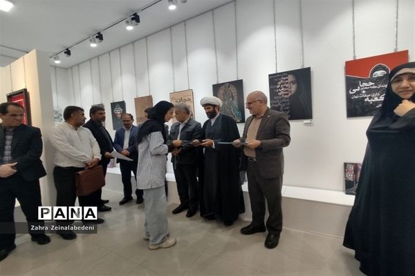 برگزاری نمایشگاه حجاب و عفاف،آثار هنرجویان هنرستان نمونه دولتی مهر