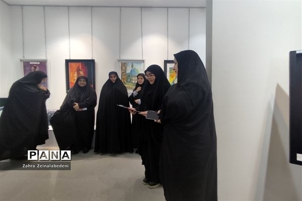 برگزاری نمایشگاه حجاب و عفاف،آثار هنرجویان هنرستان نمونه دولتی مهر