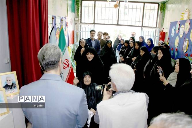 آیین نامگذاری و افتتاحیه دبستان شهید محمود آهنی