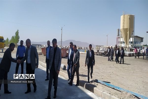 بازدید فرماندار کاشمر از کارخانه  کاشی زهره