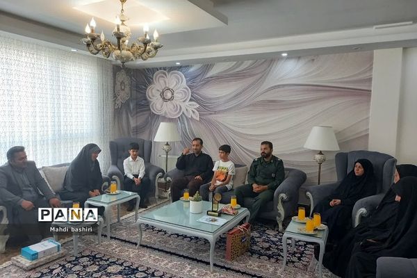 تجلیل از دانش‌آموز رودهنی مدال‌آور رباتیک جهانی پِکن
