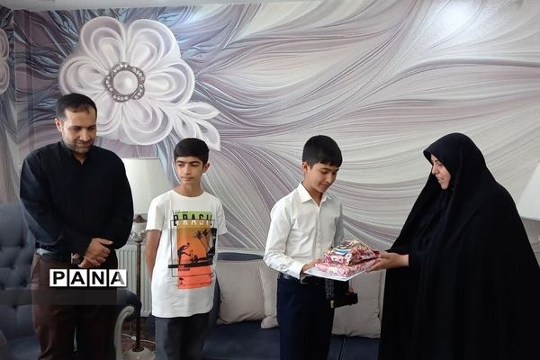 تجلیل از دانش‌آموز رودهنی مدال‌آور رباتیک جهانی پِکن
