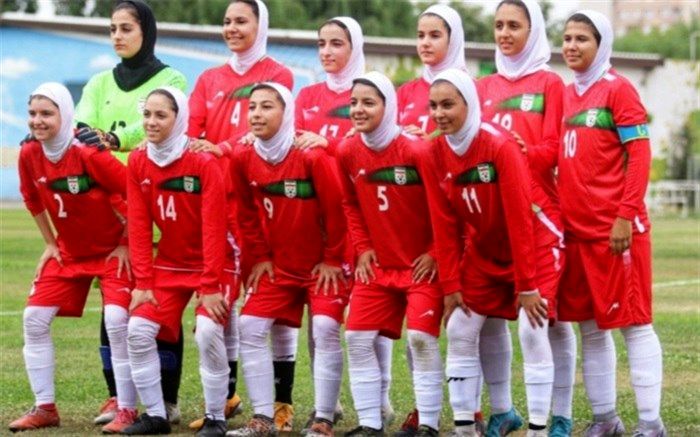 پیروزی دختران ملی‌پوش‌ نوجوان برابر تیم بزرگسالان آوا