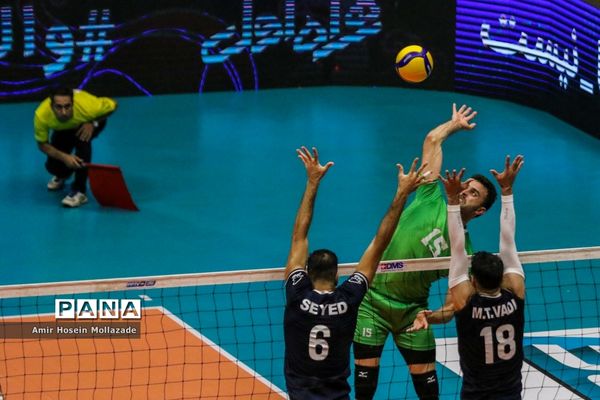 دیدار تیم‌های ایران و پاکستان در مرحله حذفی لیگ والیبال مردان آسیا
