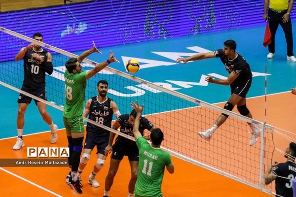دیدار تیم‌های ایران و پاکستان در مرحله حذفی لیگ والیبال مردان آسیا