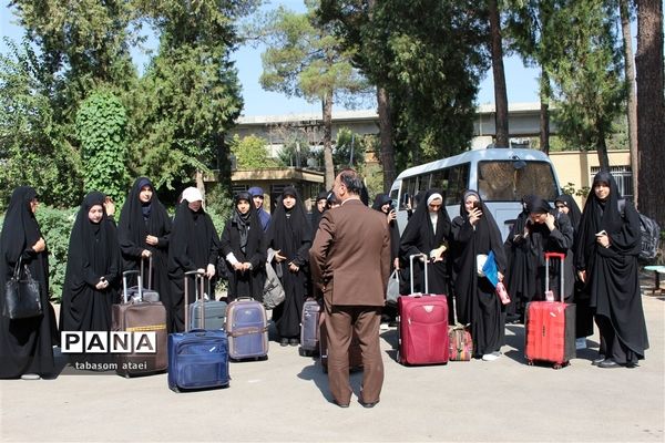 آیین استقبال چهل و یکمین دوره مسابقات قرآن، عترت و نماز دانش‌آموزان دختر در کرمانشاه