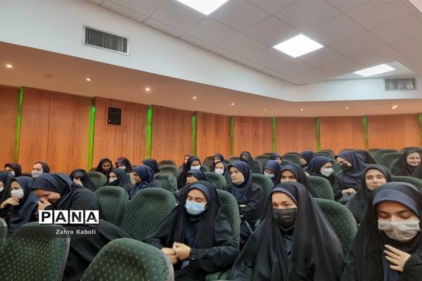 بازدید دانش‌آموزان آموزش و پرورش اسلامشهر از دانشگاه قرآن و حدیث شهرری