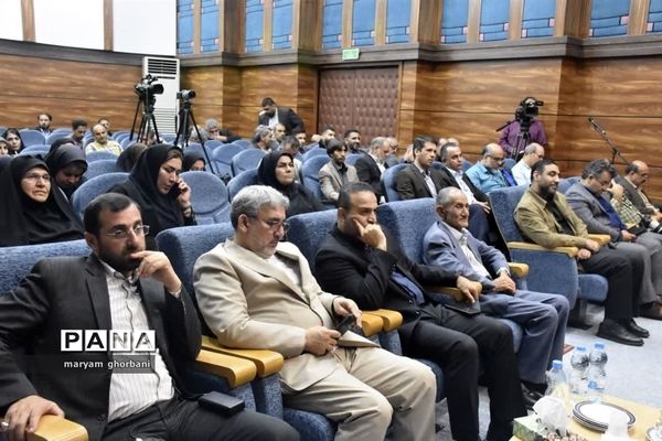 نشست خبری استاندار مازندران به مناسبت هفته دولت