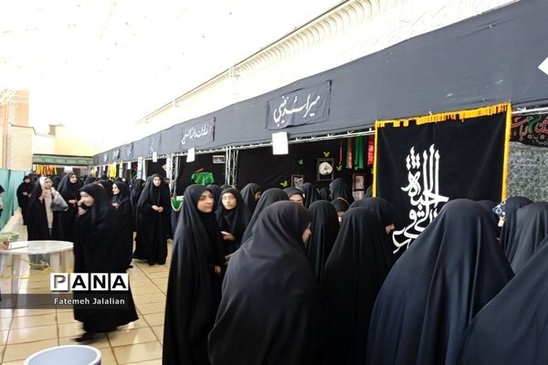 موکب‌داری نمادین اربعین در محفل دختران بهشتی