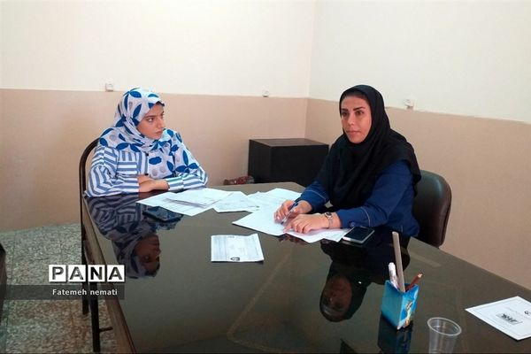 فعالیت مرکز مشاوره انتخاب رشته کنکور ویژه دانش‌آموزان در ملارد