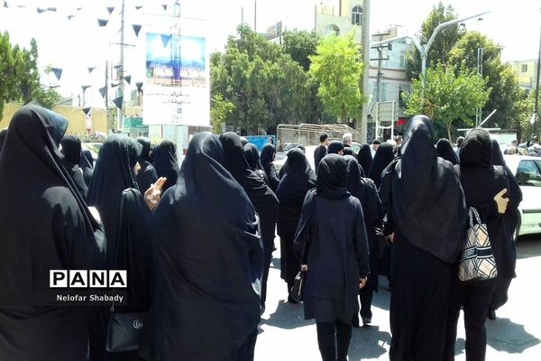 تشییع پیکر مطهر مادر شهید نظارت در شهرستان ملارد