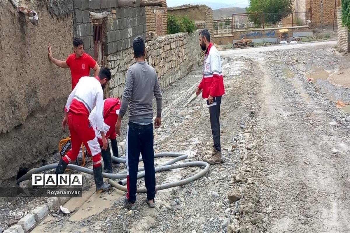 وقوع سیل در روستاهای توابع مانه وسملقان درپی بارش باران