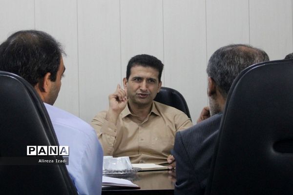 نشست هم‌اندیشی طرح ملی بازگشایی مدارس استان بوشهر