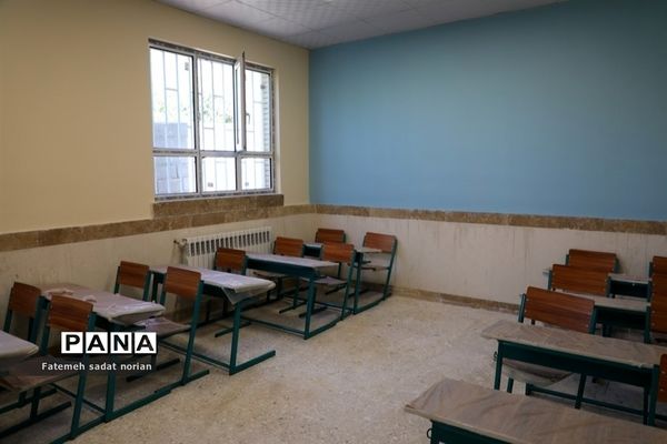 آیین افتتاح دبیرستان حاج علی عطار مقدم در روستای امرودک