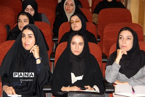 اجرای طرح سپهر دانش و معرفت برای مشاوران استان قزوین