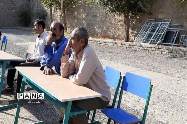 کلنگ‌زنی ساخت فضای آموزشی جدید در روستای  احمد‌آباد شهرستان کلات