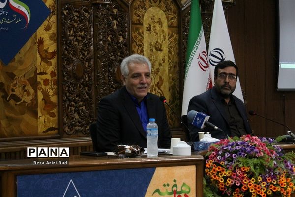 نشست خبری مدیر عامل شرکت توزیع برق آذربایجان شرقی